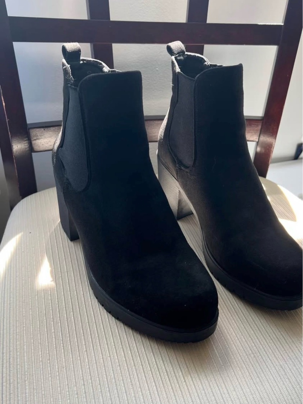 Dream Pairs Black Suede Chunky Heel Chelsea Booties